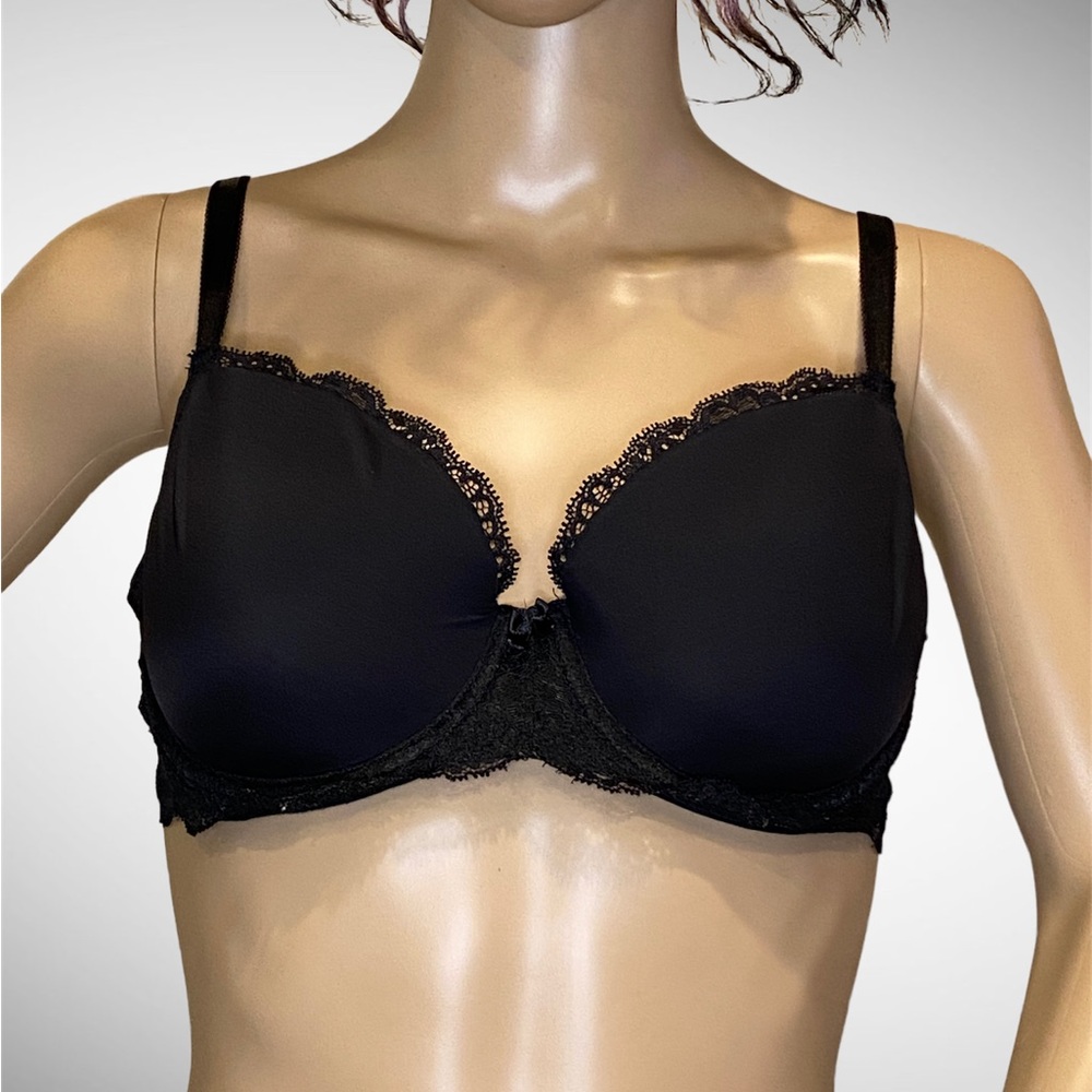 Victoria's Secret Dream Angels Lined Demi Black Underwire Bra Size 36C VGC